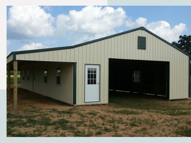 Строительство конюшен в Карасуке