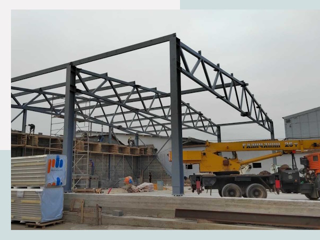 Строительство цехов в Карасуке